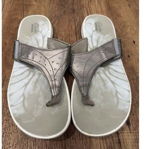 Clarks Women's Brinkley Star Pewter‎ Metallic Thong Sandals Flip Flops Size 10M